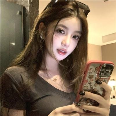 黄阿丽：小眼镜蛇